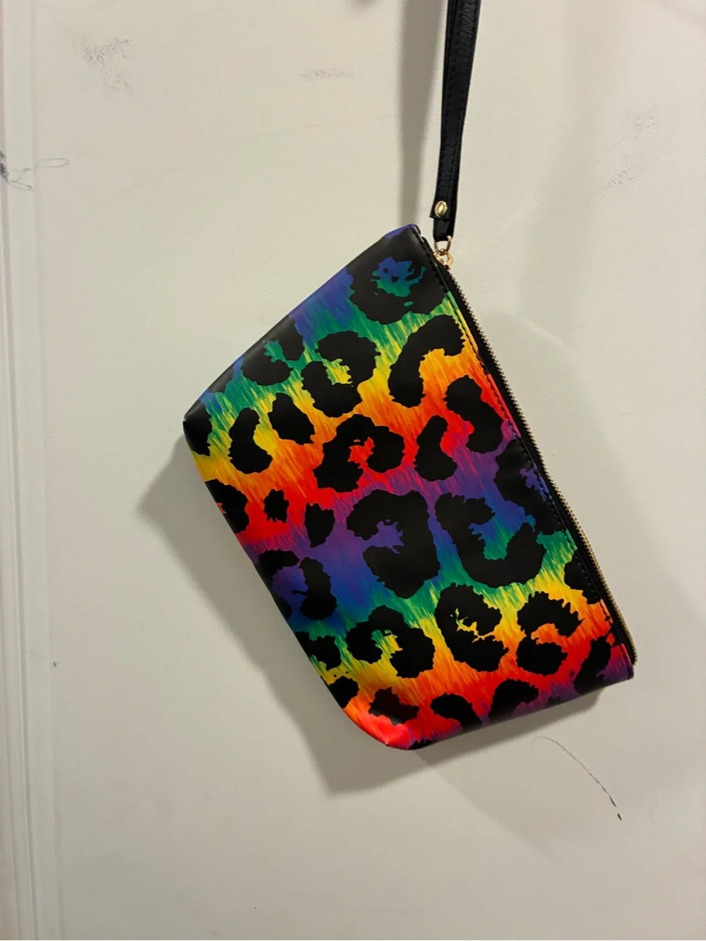 Source Unknown Vibrant Rainbow Leopard Print Wristlet Clutch - Black & Rainbow